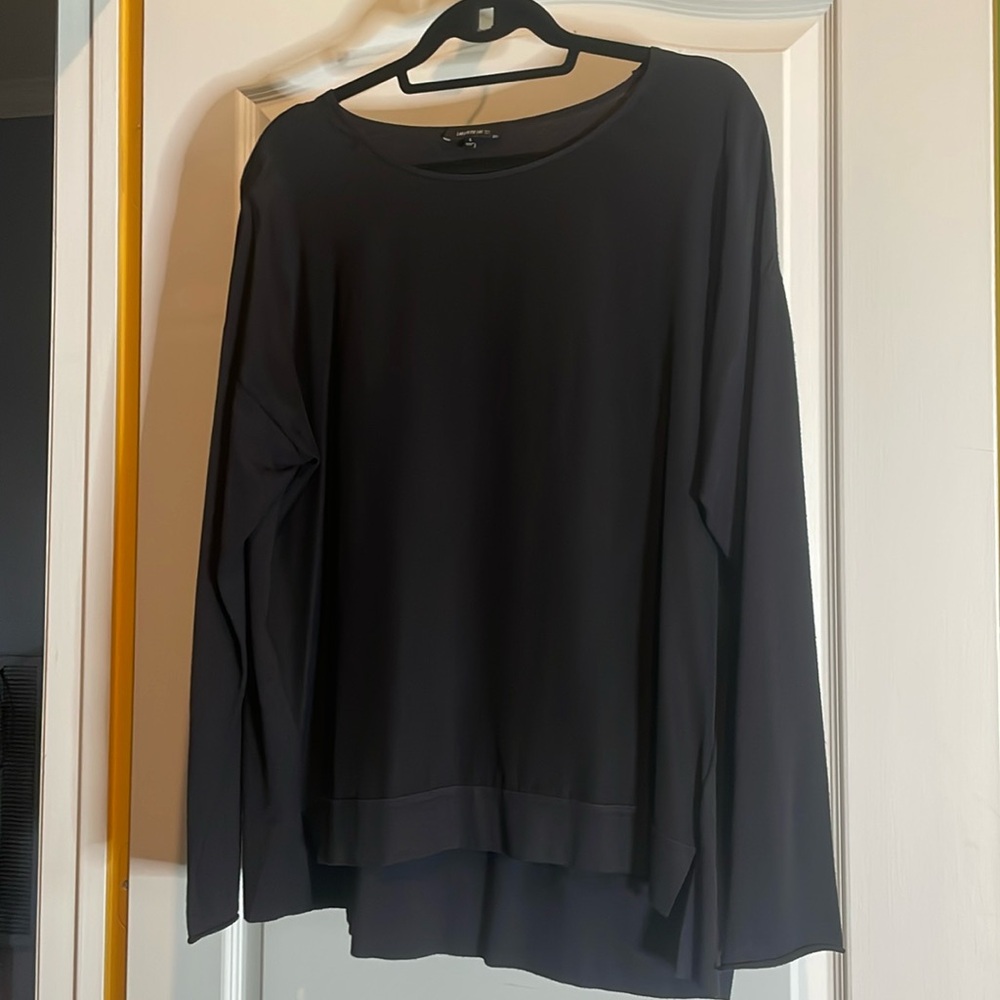 🖤Lightweight Lafayette,148 sweater black long sleeve silky in front size large.